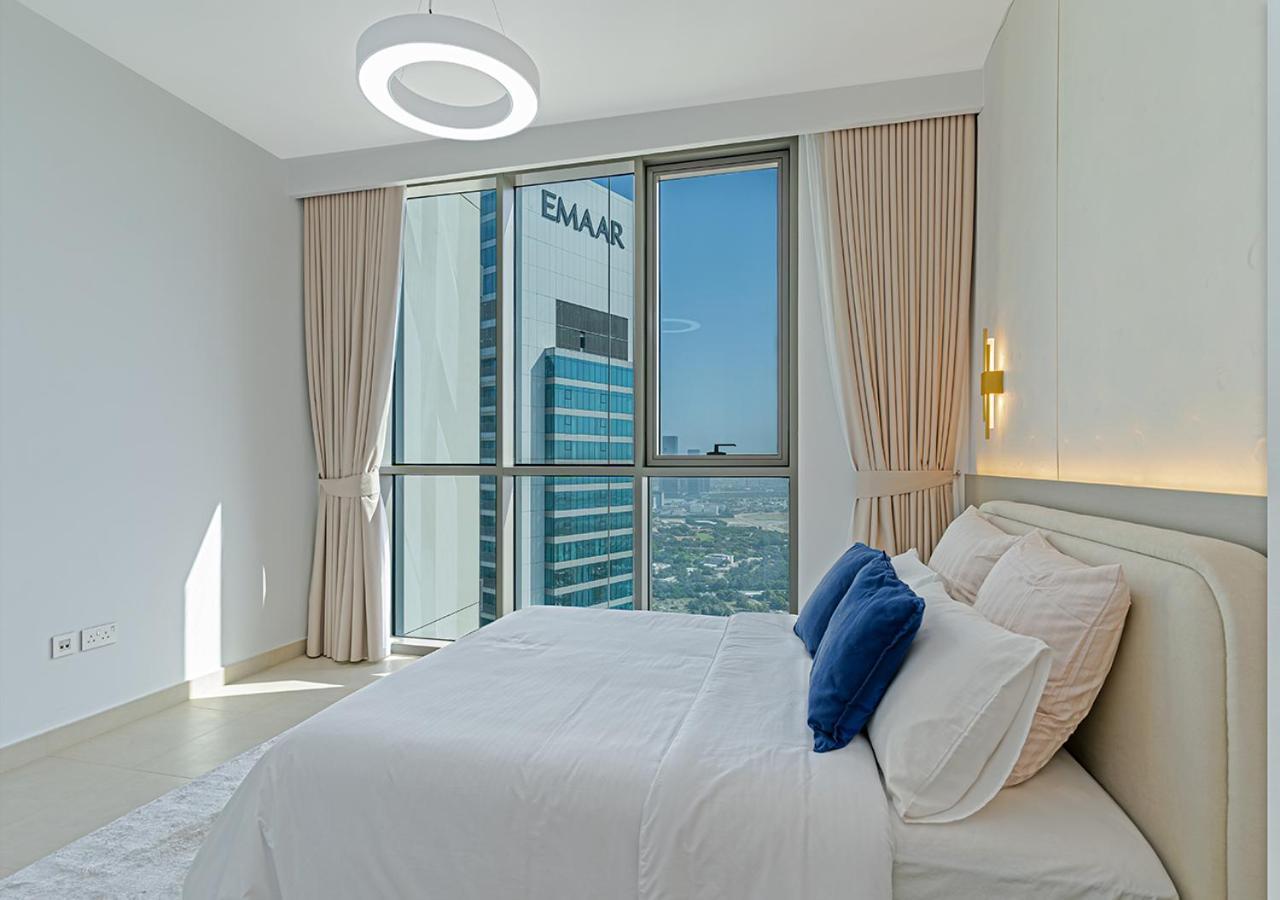 Downtown Views 4702 Dubai